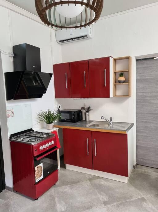 Charmant Logement A L'Ermitage Les Bains ลาซาลีน เลอแบ็ง ภายนอก รูปภาพ